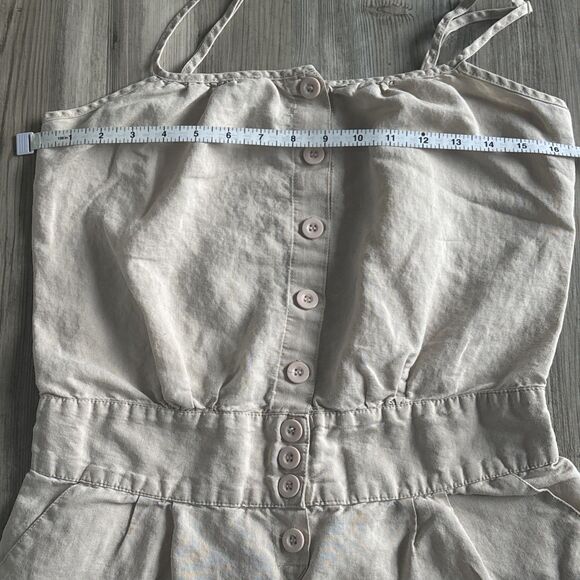 The Hanger Khaki Safari Linen Romper Size Small - Picture 4 of 8